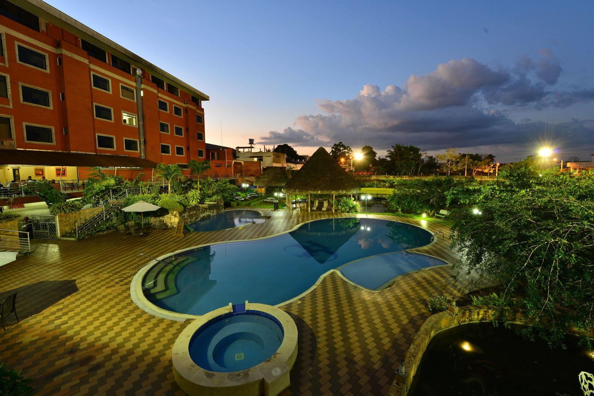 Gran Hotel De Lago - El Coca Puerto Francisco de Orellana Bagian luar foto