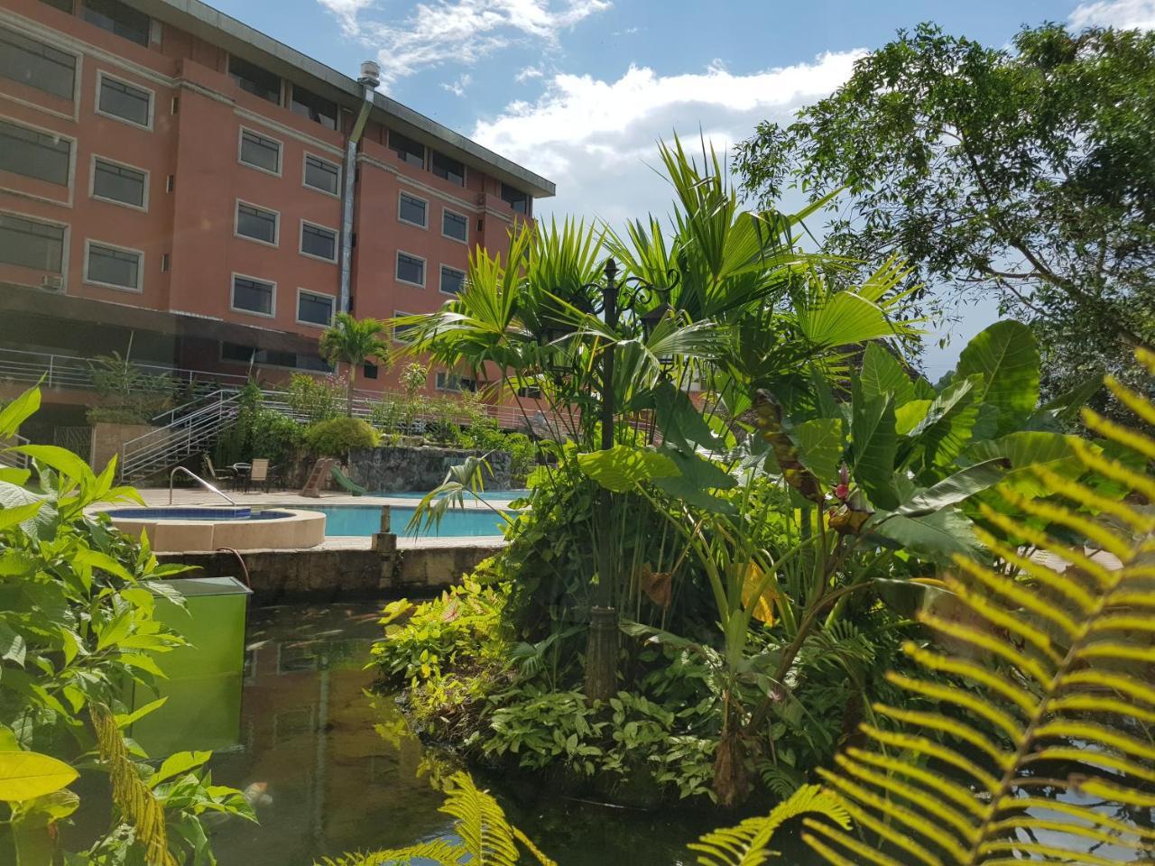 Gran Hotel De Lago - El Coca Puerto Francisco de Orellana Bagian luar foto